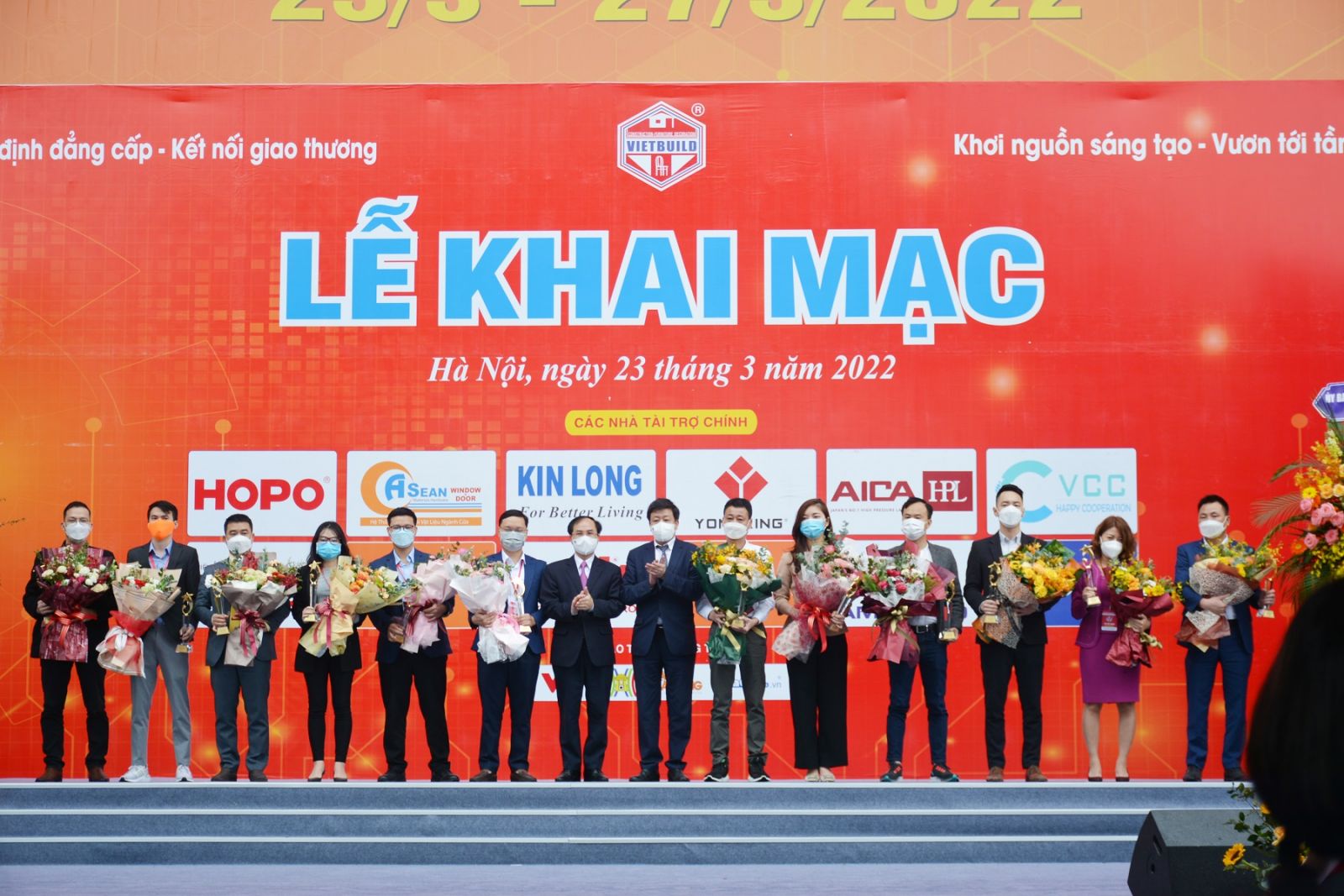 Cửa cuốn Austdoor là Nhà tài trợ chính cho Vietbuild 2022 H1